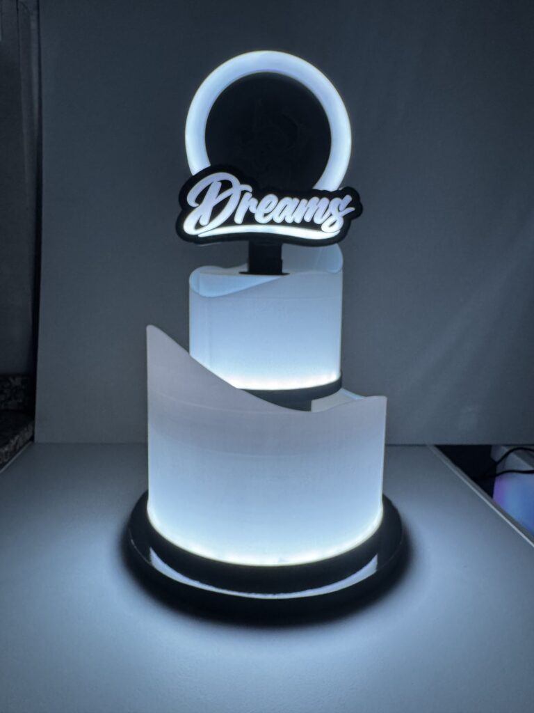 Tarta DREAMS con luz blanca
